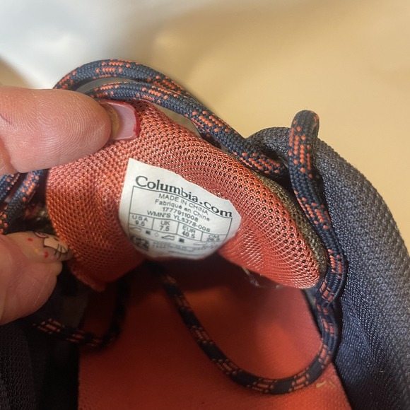 Columbia Women's Techlite Omni Grip Gray Blue Color Shoes 9.5 Waterproof - Picture 2 of 8